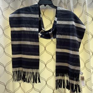 NWT Old Navy fleece striped scarf
